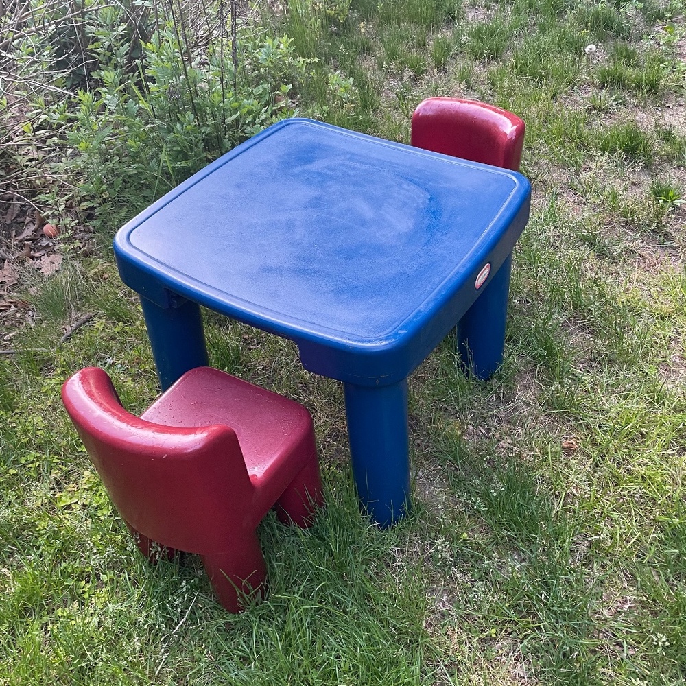 Little tikes vintage chair and table set